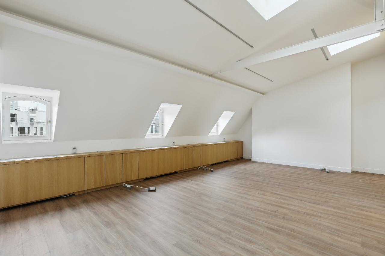 Bureau Paris 143m² Location bureau Paris OLBUR2204409 3